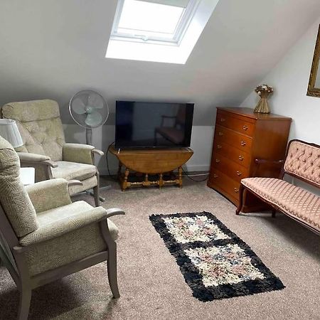 Helens Haven First Floor Apartment Via Stairs Πρέστον Εξωτερικό φωτογραφία