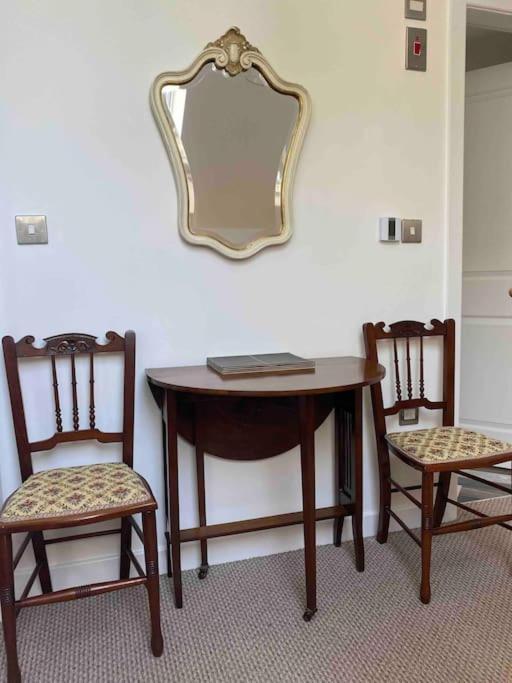Helens Haven First Floor Apartment Via Stairs Πρέστον Εξωτερικό φωτογραφία