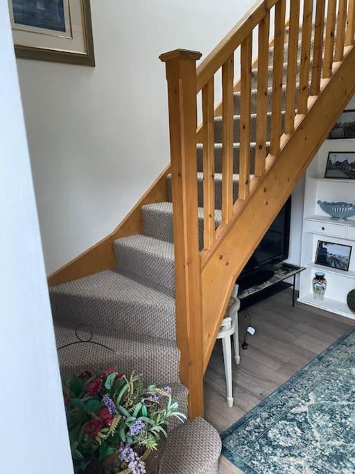 Helens Haven First Floor Apartment Via Stairs Πρέστον Εξωτερικό φωτογραφία